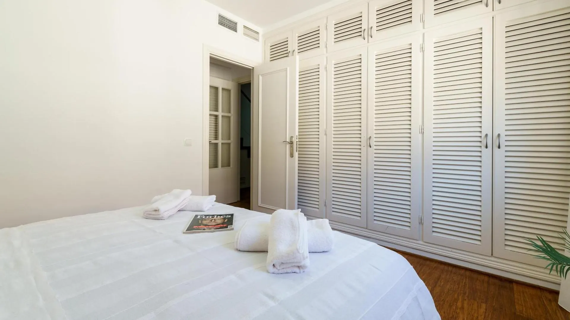 Duplex Marbella Concordia Close To Beach - Happy Rentals بيت للعطل